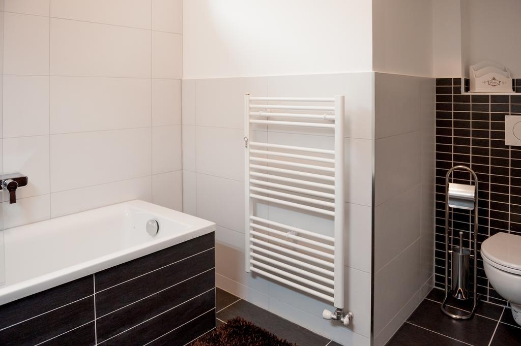 Villa Ladoven Luxusny Apartman 124M2 Martin Exteriör bild