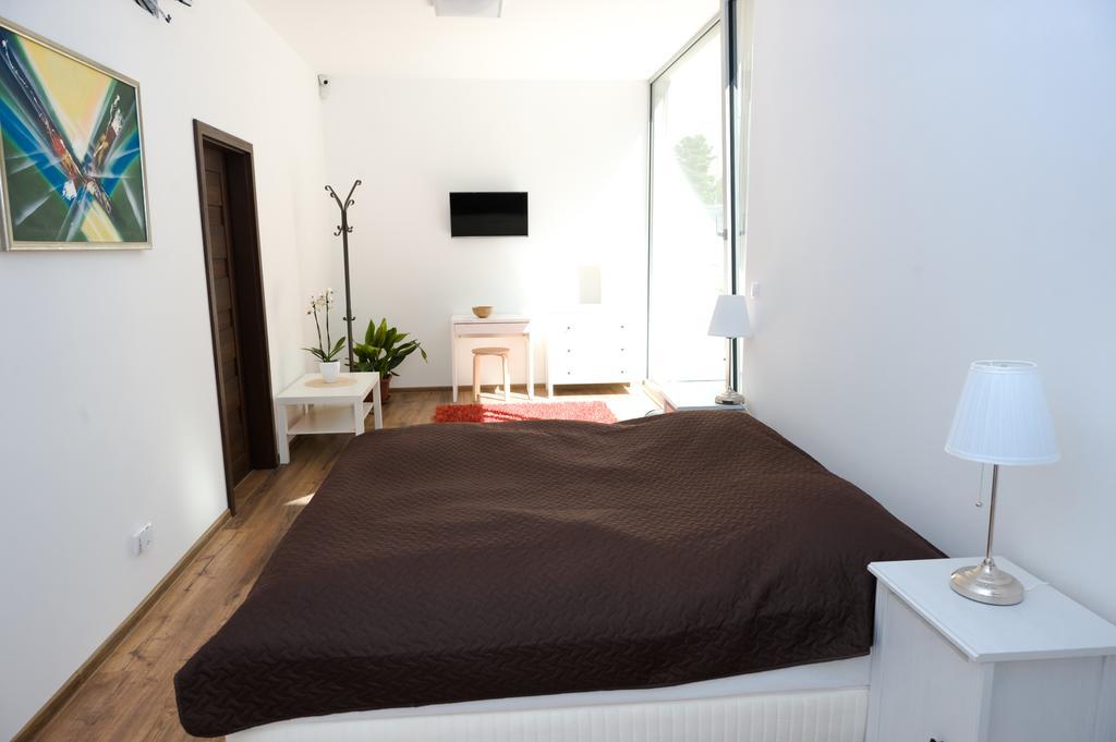Villa Ladoven Luxusny Apartman 124M2 Martin Exteriör bild